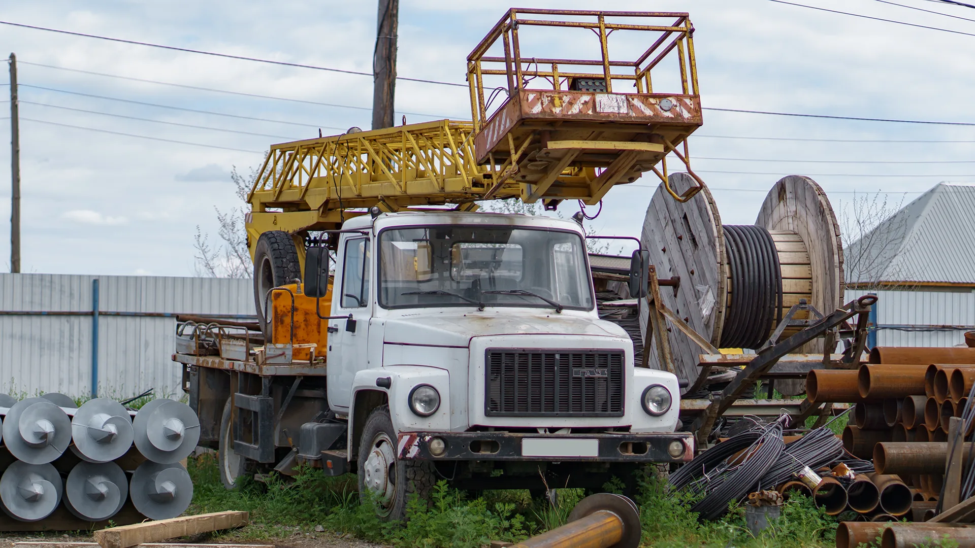 Автовышка АП-18-09 — ГАЗ-3309 — Аренда спецтехники Абакан